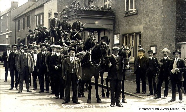 Firemen's outing by horse-drawn charabanc